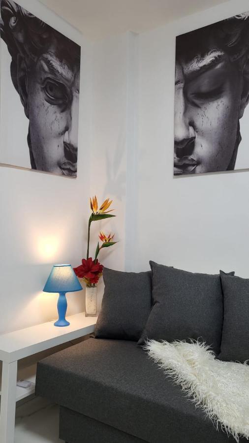 The White Colisseum Apartment Roma Exterior foto